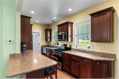 35 4th Avenue, Nyack, NY 10960 - Photo 17