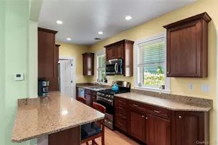35 4th Ave, Nyack, NY 10960 - Photo 17