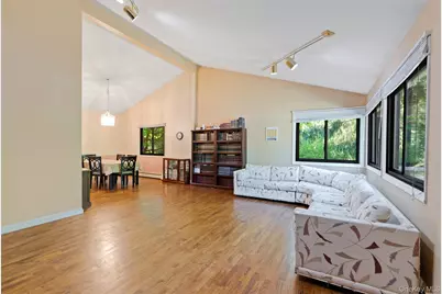 13 Jade Court, Pomona, NY 10970 - Photo 3