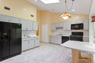 13 Jade Ct, Pomona, NY 10970 - Photo 5