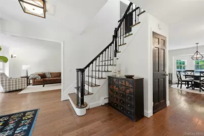 19 Quaker Hill Road, Stony Brook, NY 11790 - Photo 9