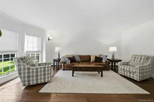 19 Quaker Hill Rd, Stony Brook, NY 11790 - Photo 11