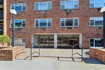 101 Lincoln Avenue #4h, Mineola, NY 11501 - Photo 1