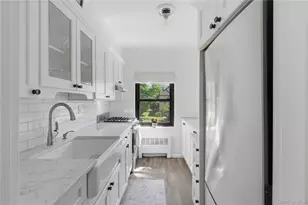 286 Cherry Valley Ave, Garden City, NY 11530 - Photo 13