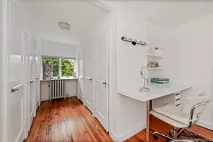 27 Ridge Dr E, Great Neck, NY 11021 - Photo 27