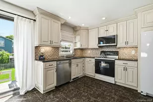 62 Smith St, Greenlawn, NY 11740 - Photo 9