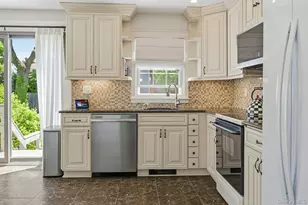 62 Smith St, Greenlawn, NY 11740 - Photo 7