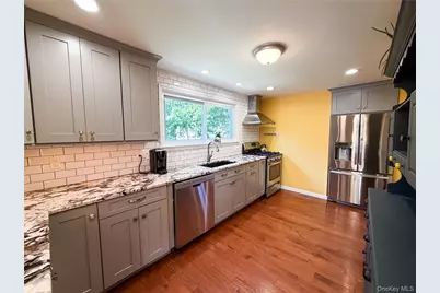 23 Caywood Place, Hyde Park, NY 12538 - Photo 3
