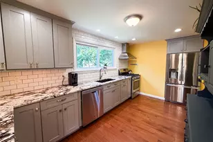 23 Caywood Pl, Hyde Park, NY 12538 - Photo 3
