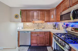 39 Superior St, Port Jefferson, NY 11776 - Photo 9