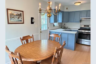 171 Locust Street, Floral Park, NY 11001 - Photo 5