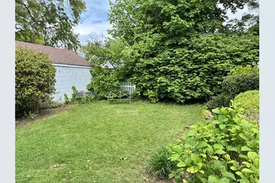 171 Locust Street, Floral Park, NY 11001 - Photo 15