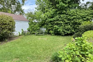 171 Locust St, Floral Park, NY 11001 - Photo 15