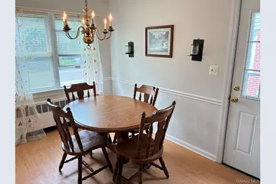 171 Locust Street, Floral Park, NY 11001 - Photo 7