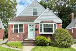 171 Locust St, Floral Park, NY 11001 - Photo 1