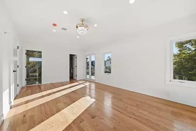 51 Sobro Avenue, Valley Stream, NY 11580 - Photo 19