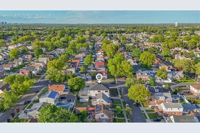 51 Sobro Avenue, Valley Stream, NY 11580 - Photo 41