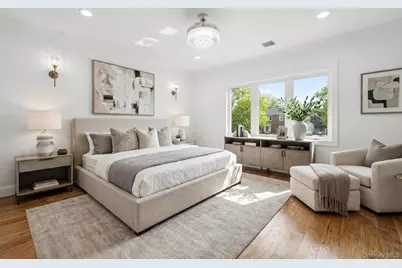 51 Sobro Avenue, Valley Stream, NY 11580 - Photo 21