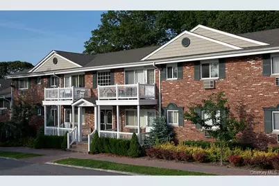 433 Lincoln Boulevard #1-2L, Hauppauge, NY 11788 - Photo 1