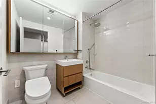 131-02A 40th Rd, Flushing, NY 11354 - Photo 5
