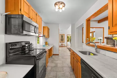 122 Dutchess Drive, Holmes, NY 12531 - Photo 9