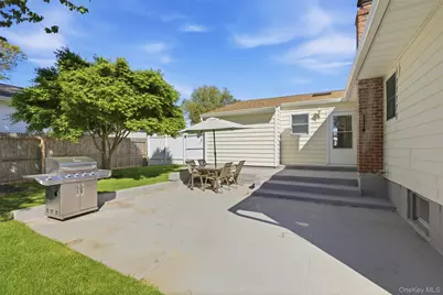 27 Calico Tree Road, Hauppauge, NY 11788 - Photo 21