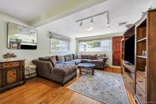 2625 Cypress Ave, East Meadow, NY 11554 - Photo 27