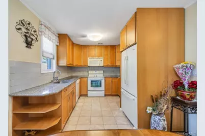 2625 Cypress Avenue, East Meadow, NY 11554 - Photo 15