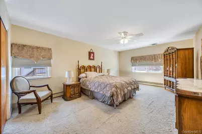 2625 Cypress Avenue, East Meadow, NY 11554 - Photo 37