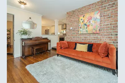 24 Maple Avenue, Sea Cliff, NY 11579 - Photo 7