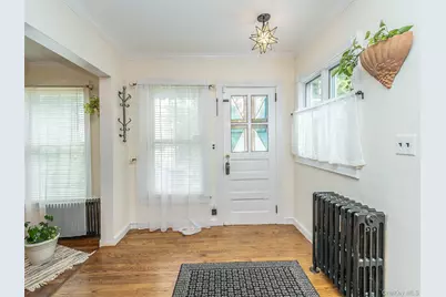 24 Maple Avenue, Sea Cliff, NY 11579 - Photo 3