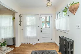 24 Maple Ave, Sea Cliff, NY 11579 - Photo 3