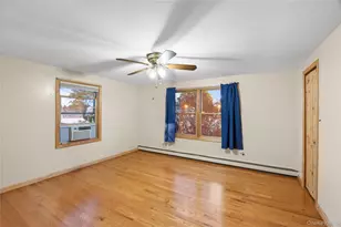 25 Albany St, Deer Park, NY 11729 - Photo 9