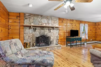 25 Albany Street, Deer Park, NY 11729 - Photo 5