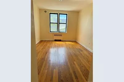 14737 Roosevelt Avenue #2B, Flushing, NY 11354 - Photo 3