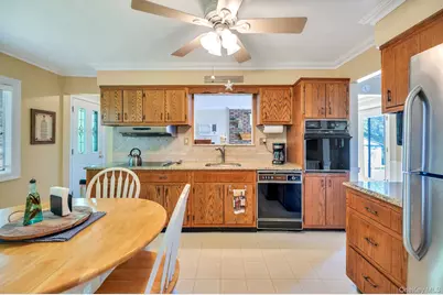 21 Hobson Avenue, Saint James, NY 11780 - Photo 11