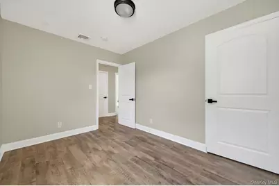 260 Lake Drive, Patchogue, NY 11772 - Photo 27