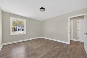 260 Lake Dr, Patchogue, NY 11772 - Photo 23