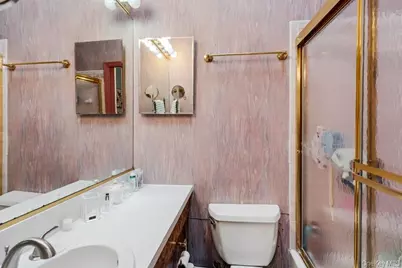 149 Princeton Street, Roslyn Heights, NY 11577 - Photo 13