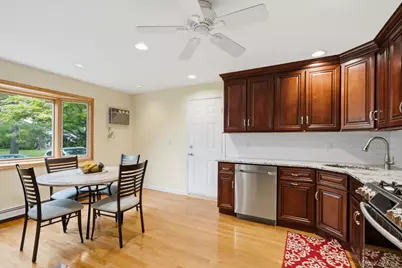 149 Princeton Street, Roslyn Heights, NY 11577 - Photo 5