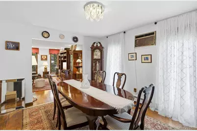 149 Princeton Street, Roslyn Heights, NY 11577 - Photo 7