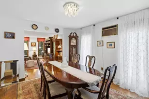 149 Princeton St, Roslyn Heights, NY 11577 - Photo 7