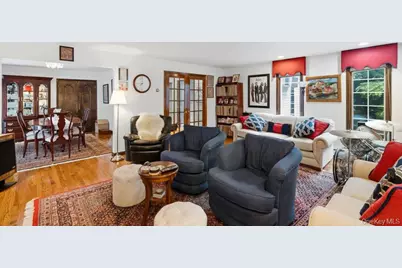 149 Princeton Street, Roslyn Heights, NY 11577 - Photo 9