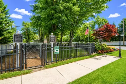 11 Toehee Place #2B, Islip, NY 11715 - Photo 21