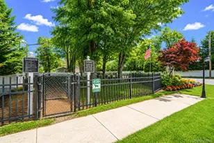 11 Toehee Pl, Islip, NY 11715 - Photo 21