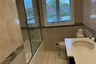 909 Berkshire Dr, Westbury, NY 11590 - Photo 19