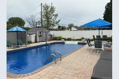 909 Berkshire Drive, Westbury, NY 11590 - Photo 31