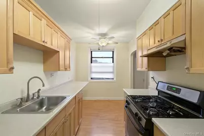 7 Greenridge Avenue #A7, White Plains, NY 10605 - Photo 13