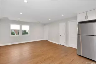 14 A Ave, Port Washington, NY 11050 - Photo 5