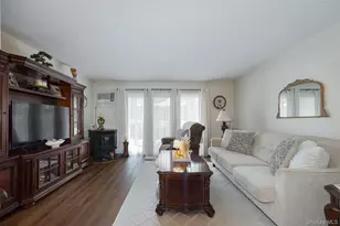 11 Millholland Dr, Fishkill, NY 12524 - Photo 9